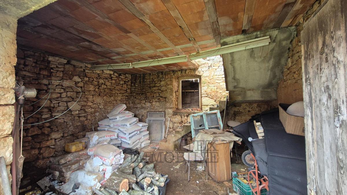 Casa a piano terra e rudere in pietra – dintorni di Parenzo, Visignano, 12 km dal mare