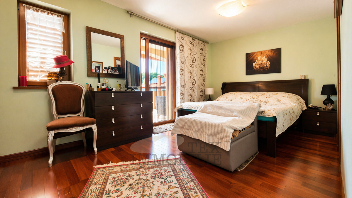 Parenzo, appartamento in ottima posizione a 150 m dal mare