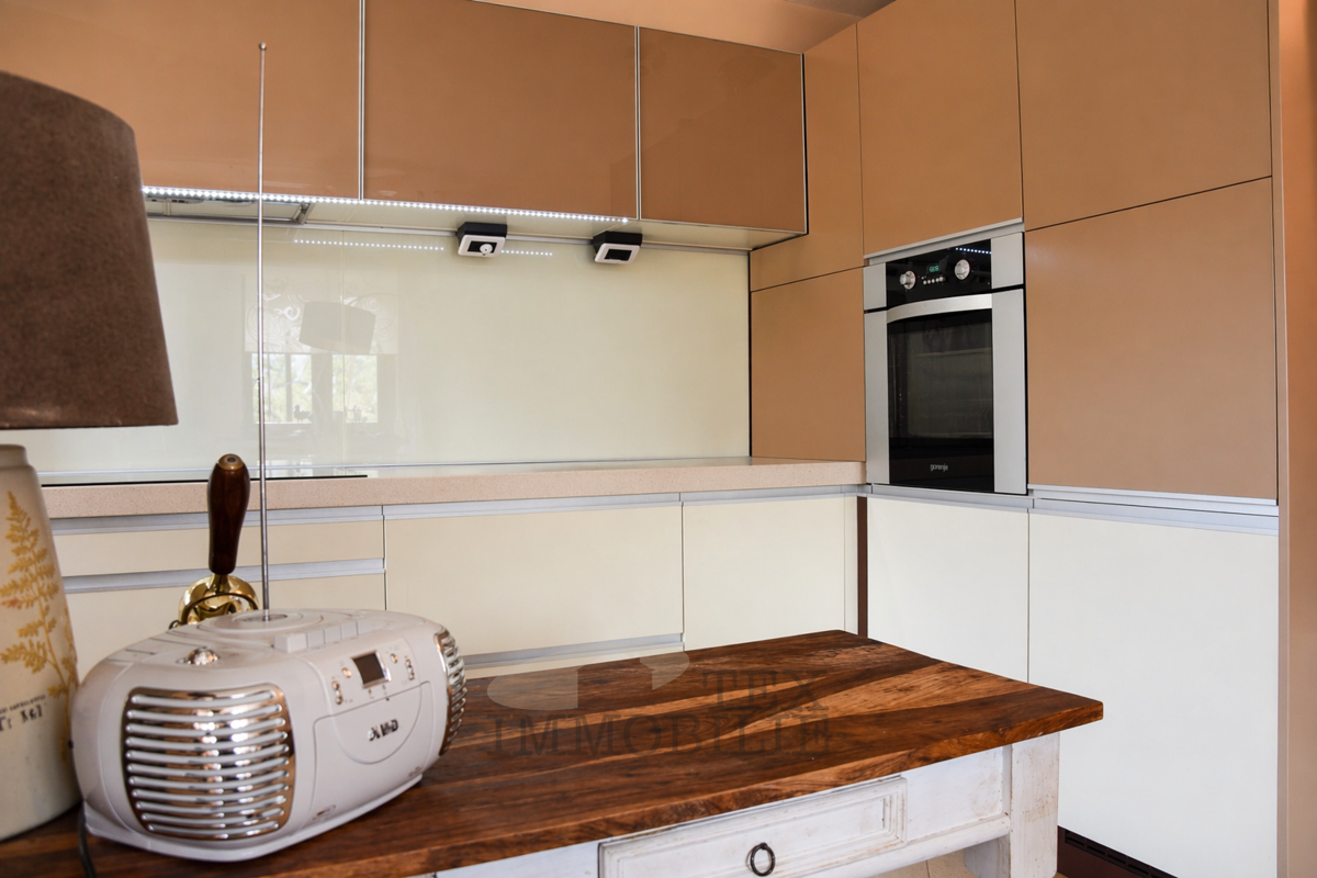 Parenzo, appartamento in ottima posizione a 150 m dal mare