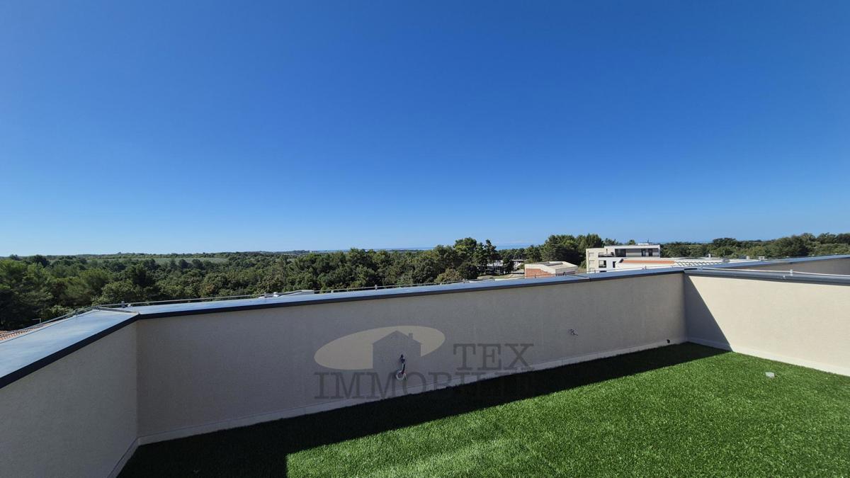 Penthouse in ottima posizione vicino al mare V2C3