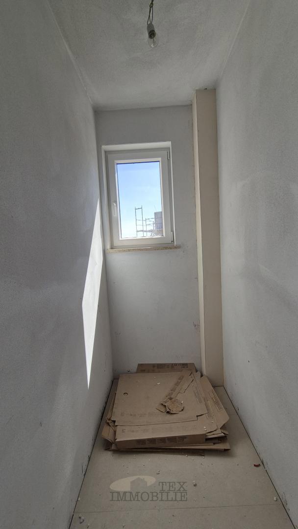 Penthouse in ottima posizione vicino al mare V2C3
