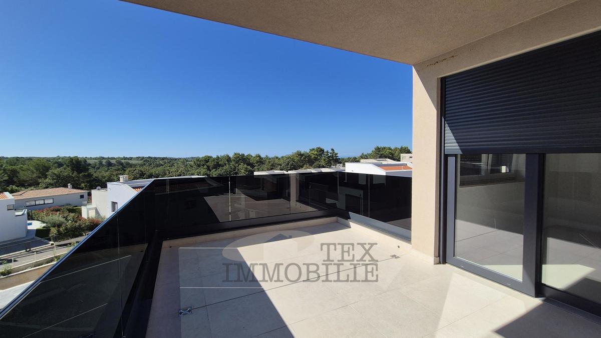 Penthouse in ottima posizione vicino al mare V2C3