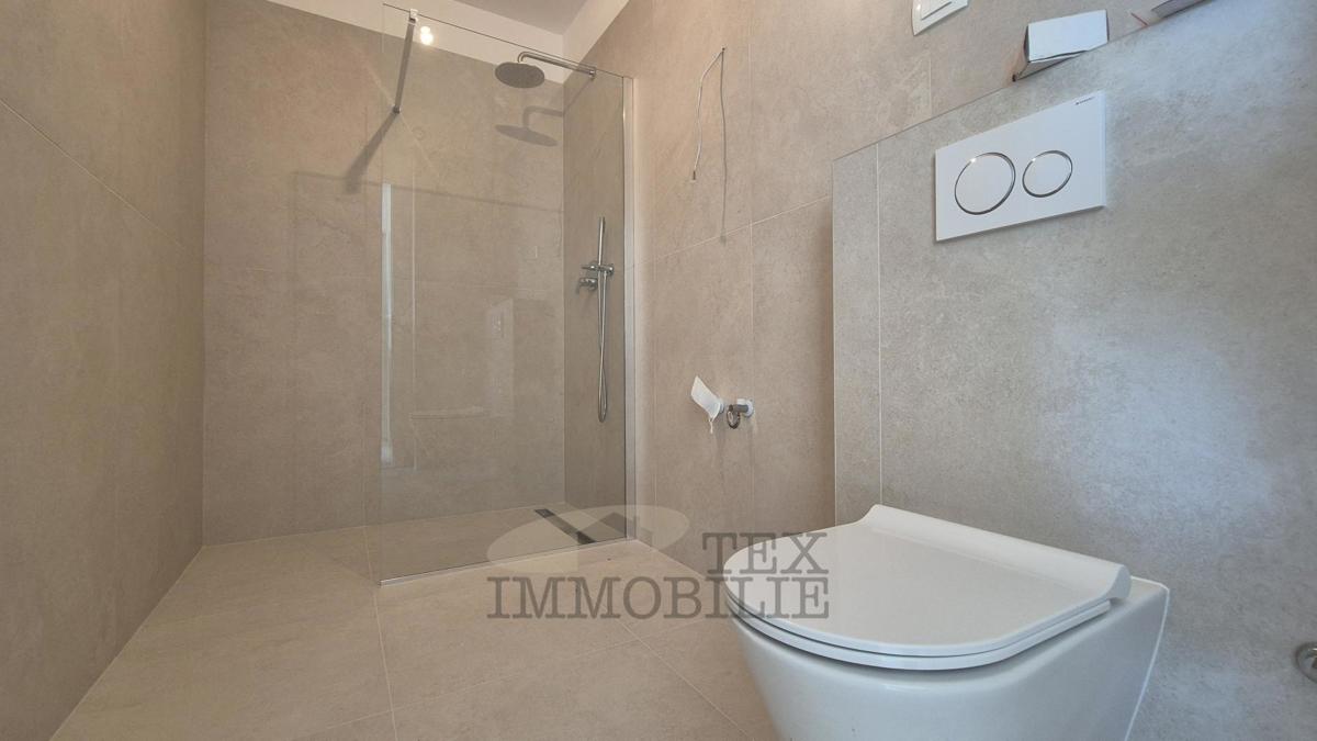 Penthouse in ottima posizione vicino al mare V2C3