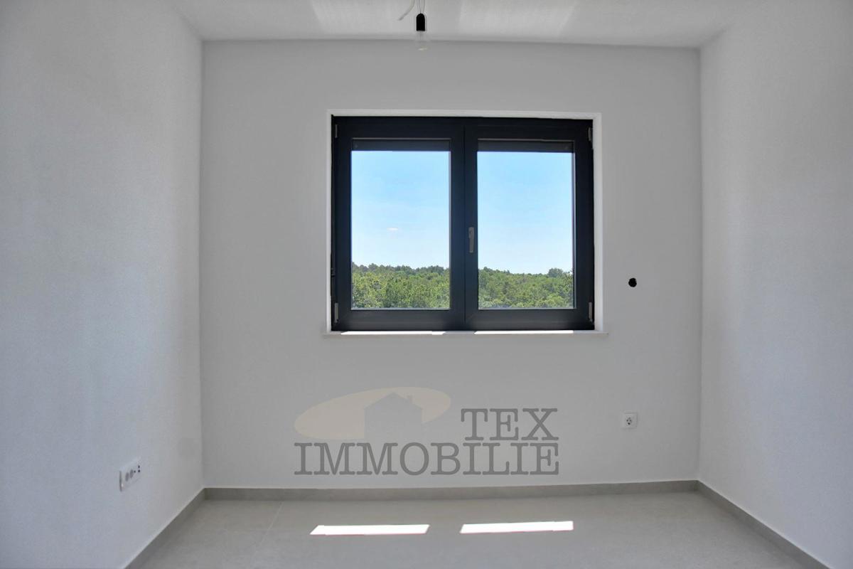 Appartamento al primo piano vicino al mare, 87 m2