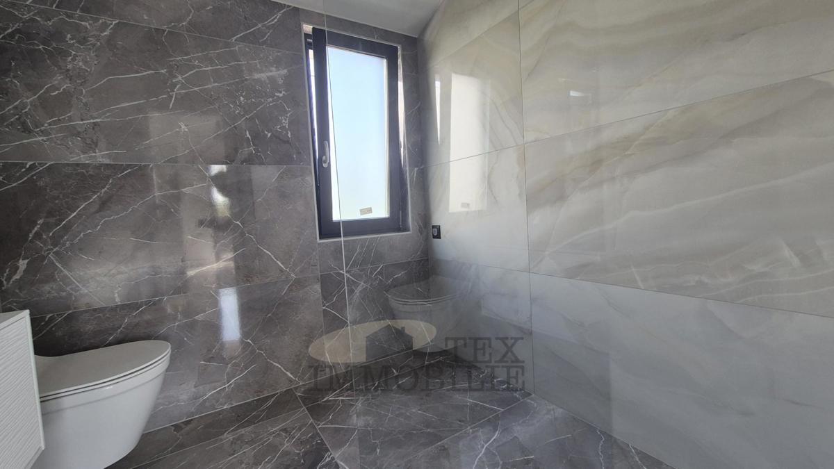 Casa con due appartamenti a soli 4 km da Parenzo