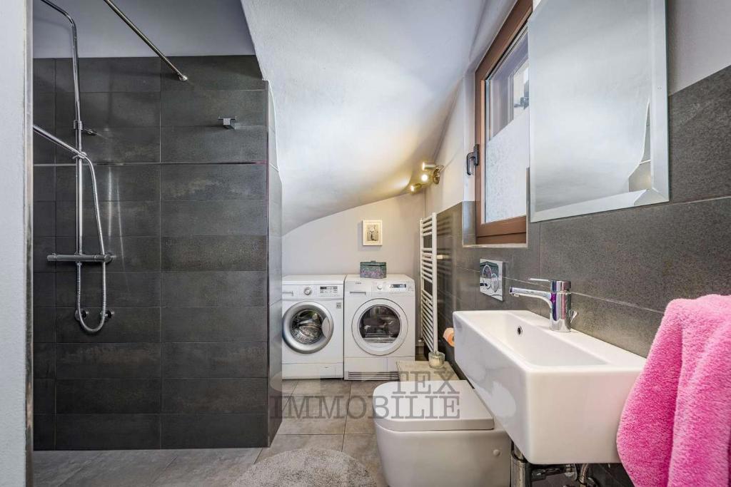 Bella casa con piscina a soli 10 km da Parenzo e dal mare