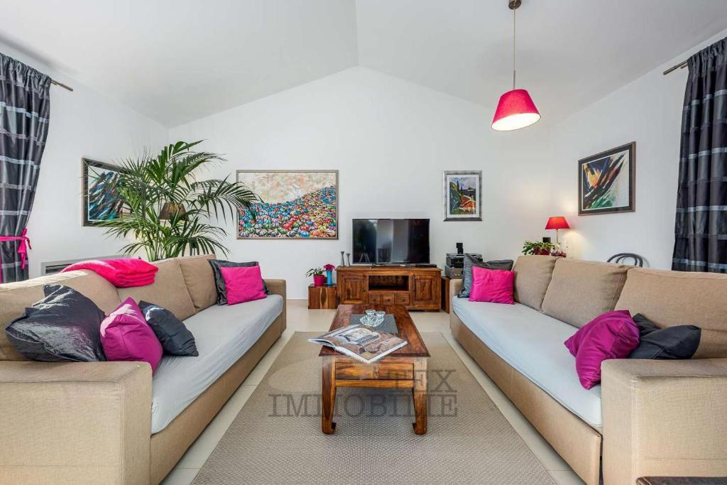 Bella casa con piscina a soli 10 km da Parenzo e dal mare