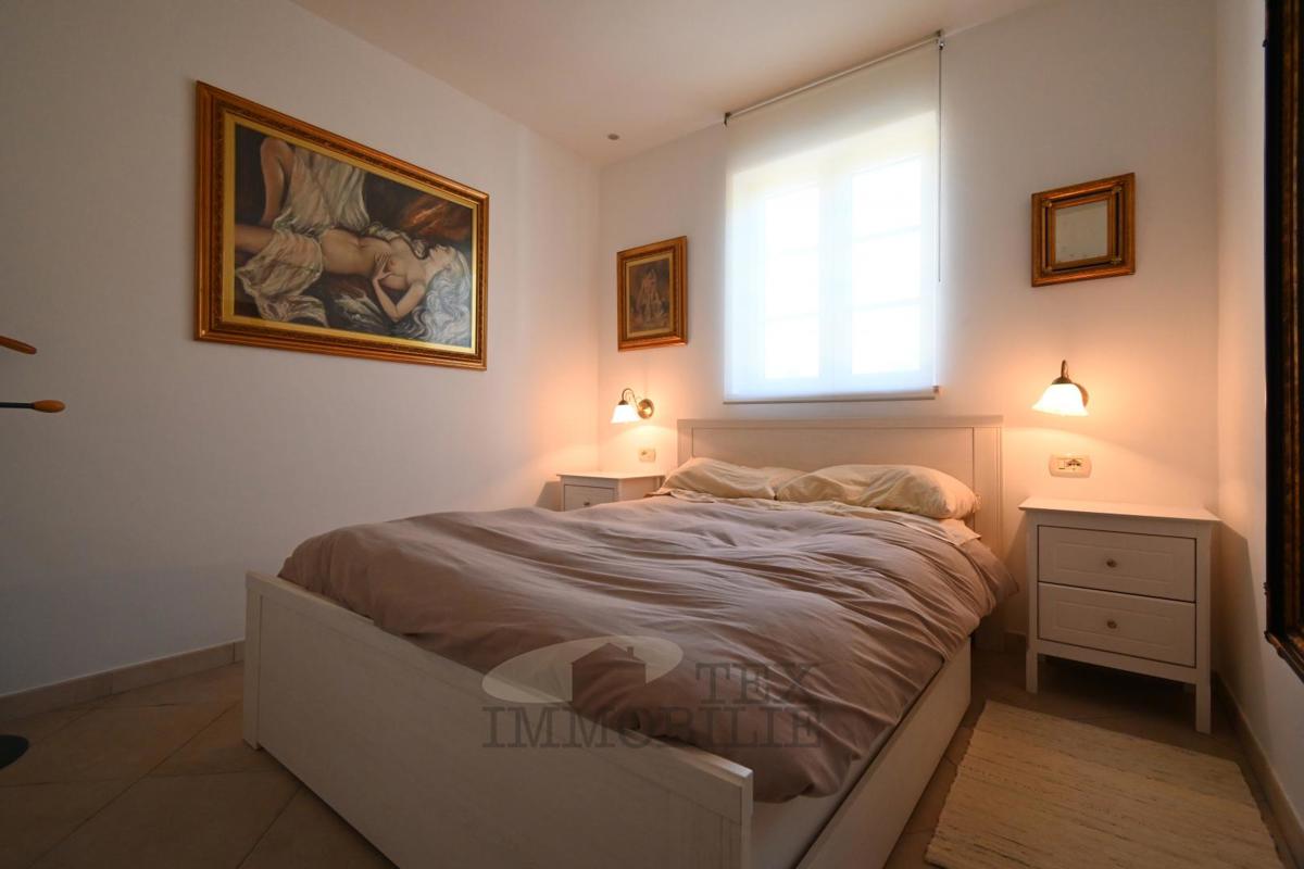 Casa in Pietra Istriana Ristrutturata con Piscina e Grande Giardino