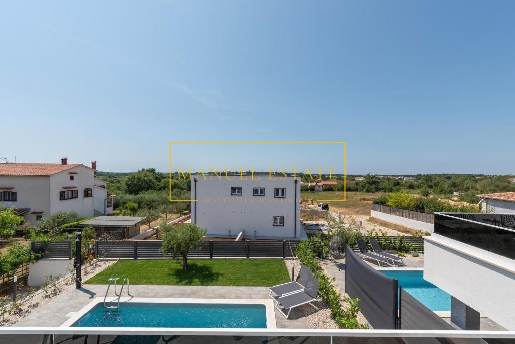 VILLA MODERNA CON 3 CAMERE DA LETTO E PISCINA VICINO AL MARE IN ISTRIA - POREČ!