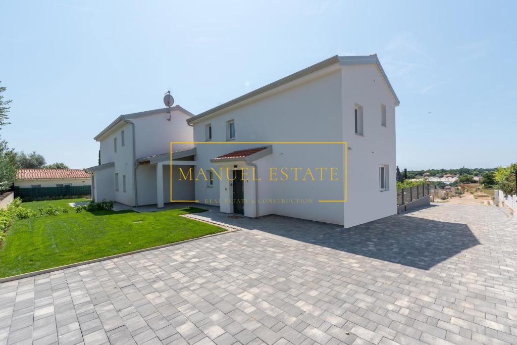 VILLA MODERNA CON 3 CAMERE DA LETTO E PISCINA VICINO AL MARE IN ISTRIA - POREČ!