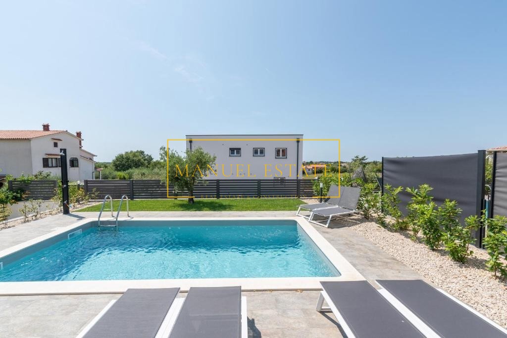 VILLA MODERNA CON 3 CAMERE DA LETTO E PISCINA VICINO AL MARE IN ISTRIA - POREČ!