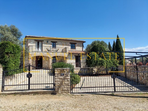 VILLA LUSSUOSA A VIŠNJAN, ISTRIA CON VISTA MARE E AMPIO GIARDINO!