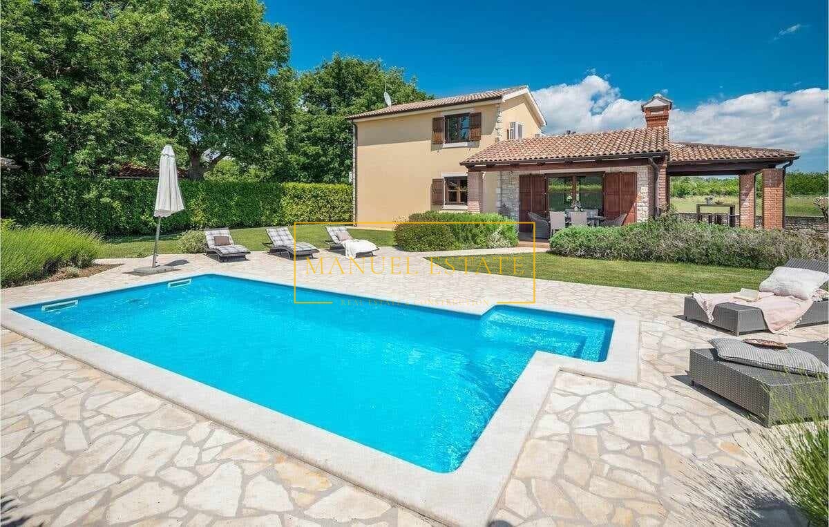 IN VENDITA – VILLA LUSSO CON PISCINA NEL CUORE DELL'ISTRIA – SVETI LOVREČ!