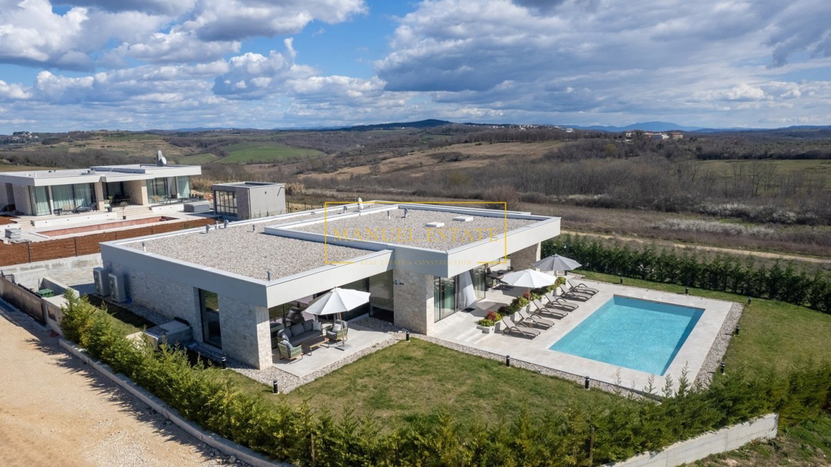 ECCEZIONALE VILLA LUSSUOSA CON WELLNESS E PISCINA INTERNA ED ESTERNA IN ISTRIA - LA VOSTRA OASI DI LUSSO A BRTONIGLA!