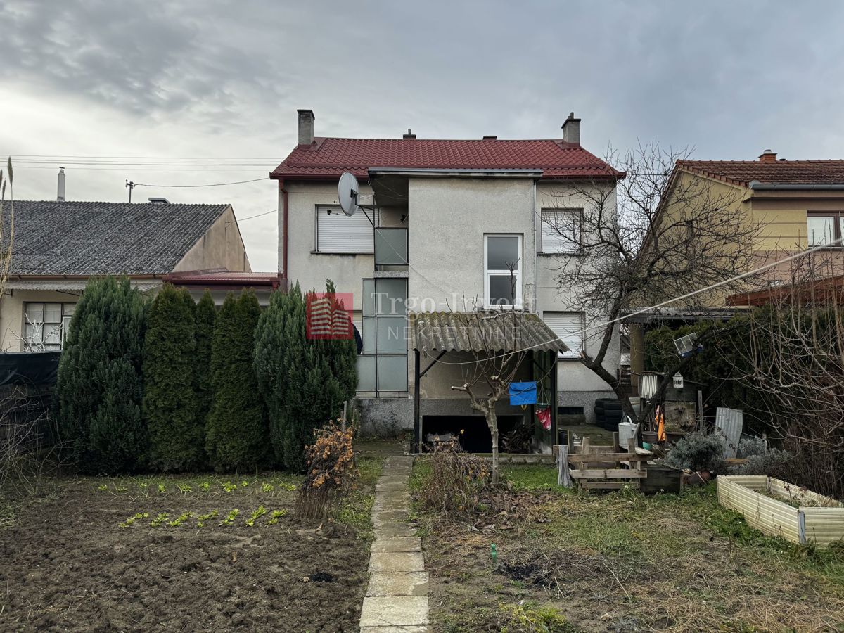 Casa Mali Pariz, Slavonski Brod, 200m2