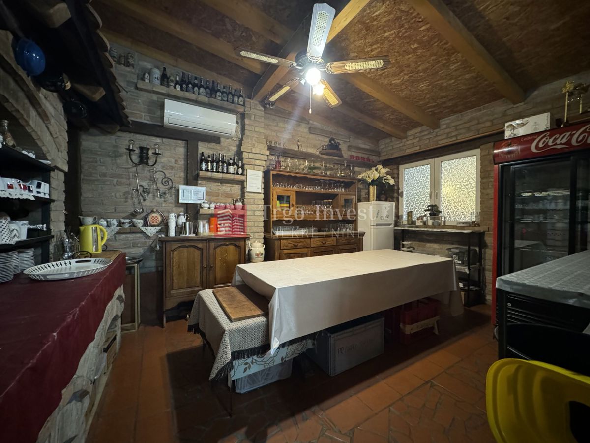 Casa Brodsko Vinogorje, Slavonski Brod, 115m2