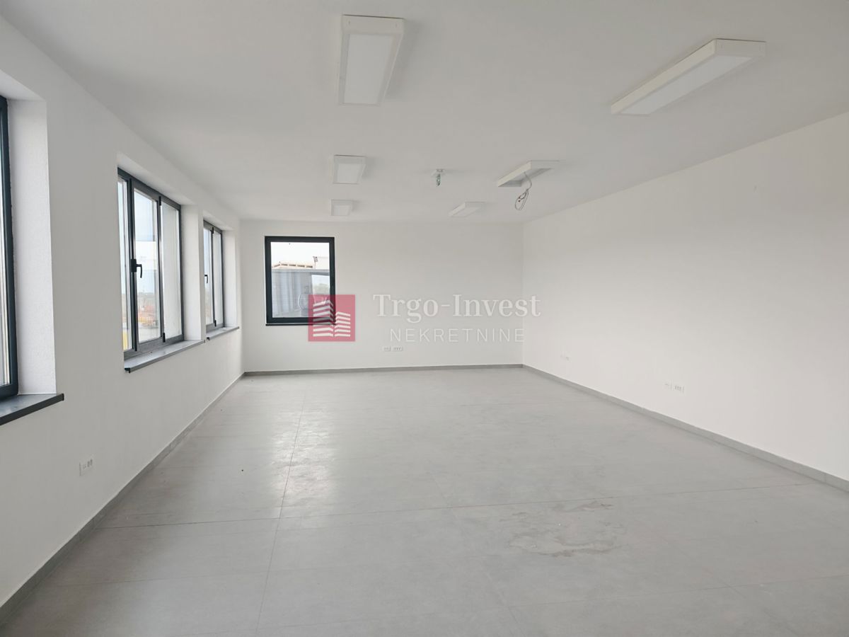 Commerciale Slobodnica, Sibinj, 1.122m2