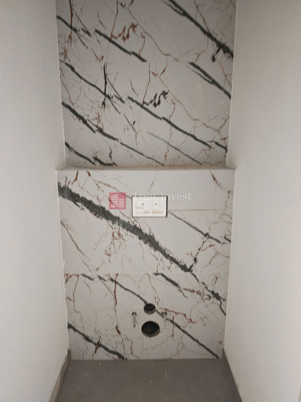 Commerciale Slobodnica, Sibinj, 1.122m2