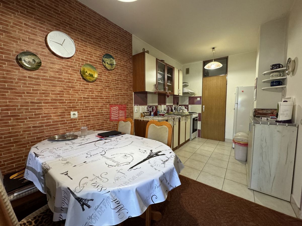 Appartamento Naselje Andrije Hebranga, Slavonski Brod, 67m2