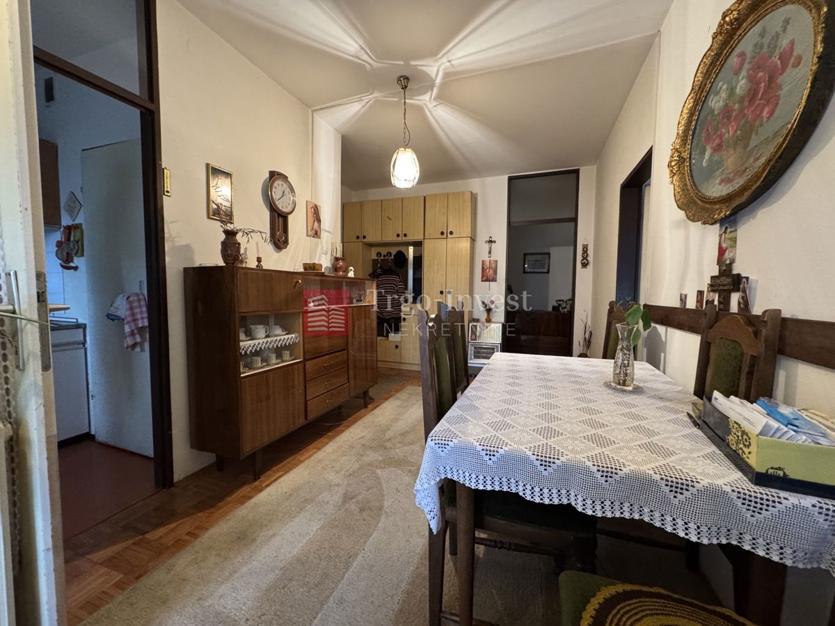 Appartamento Slavonija 2, Slavonski Brod, 62m2