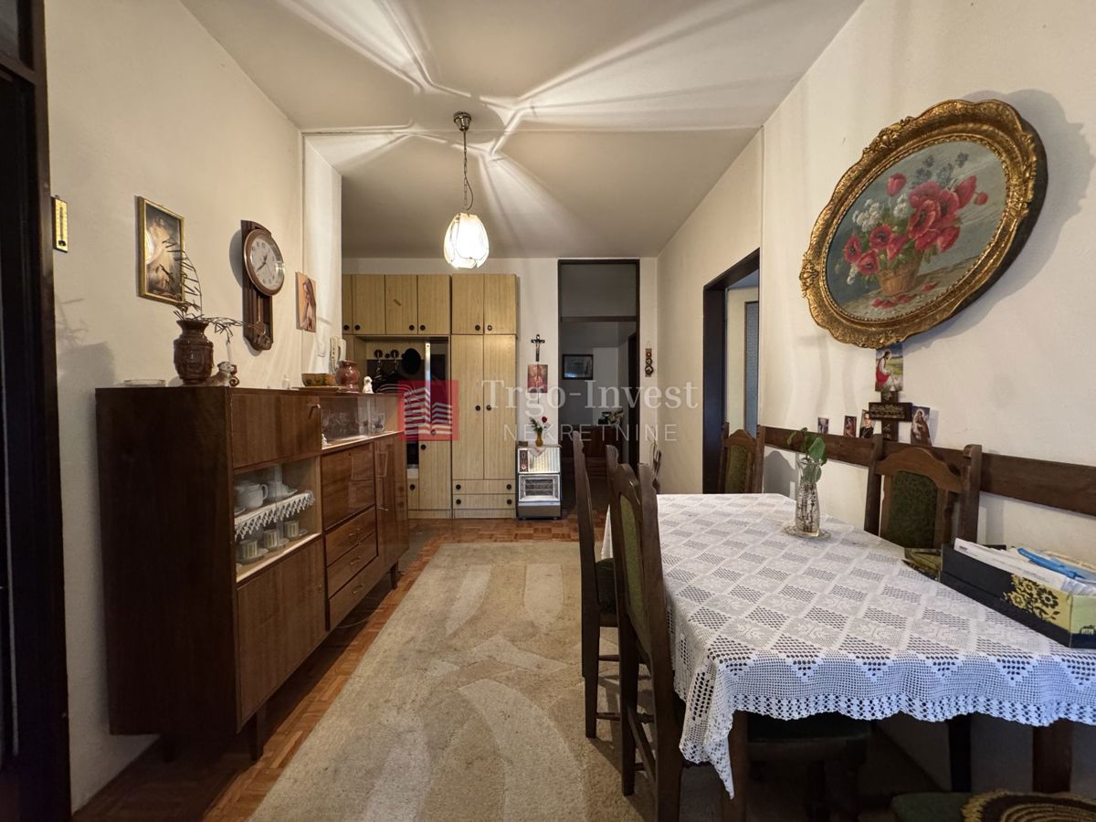 Appartamento Slavonija 2, Slavonski Brod, 62m2