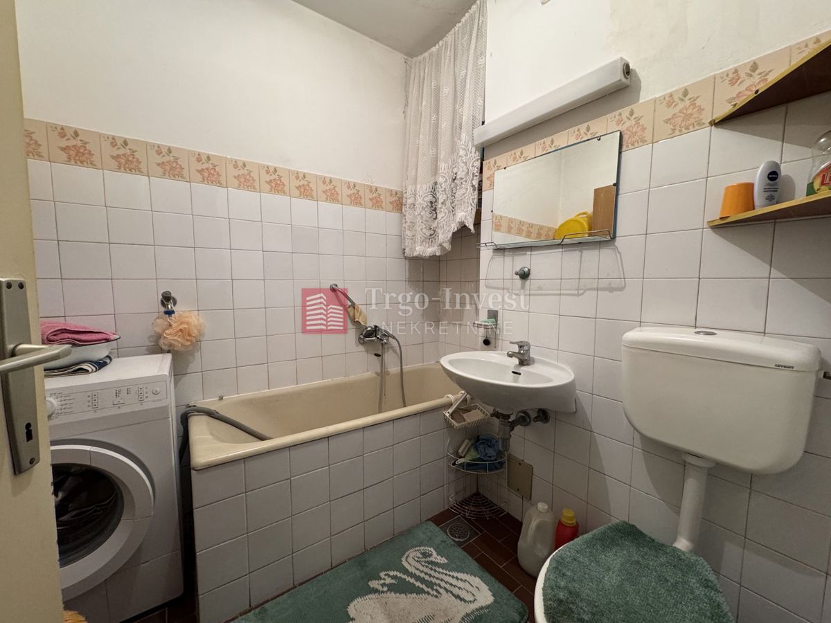 Appartamento Slavonija 2, Slavonski Brod, 62m2