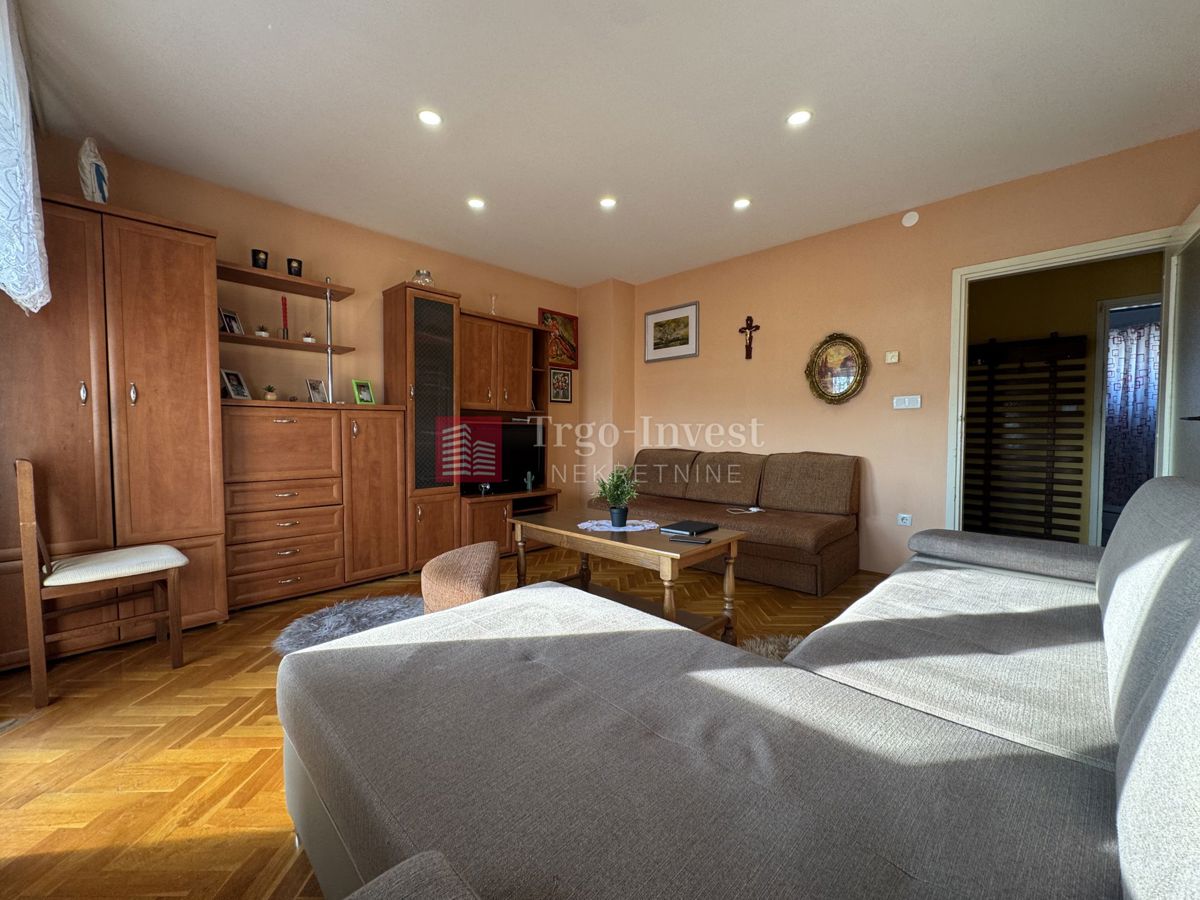 Appartamento Naselje Kralja Tomislava, Slavonski Brod, 51m2