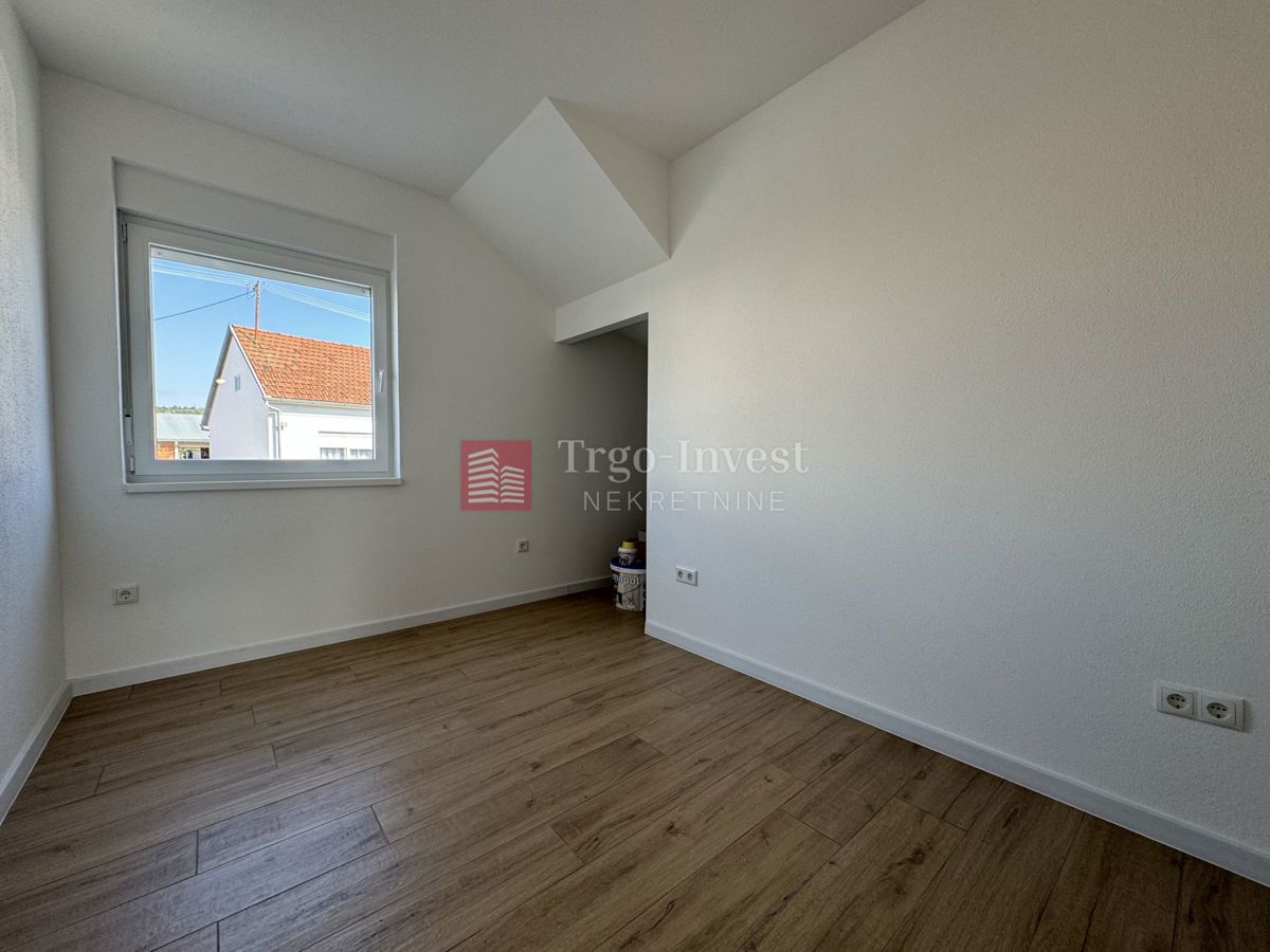 Appartamento Kolonija, Slavonski Brod, 76m2