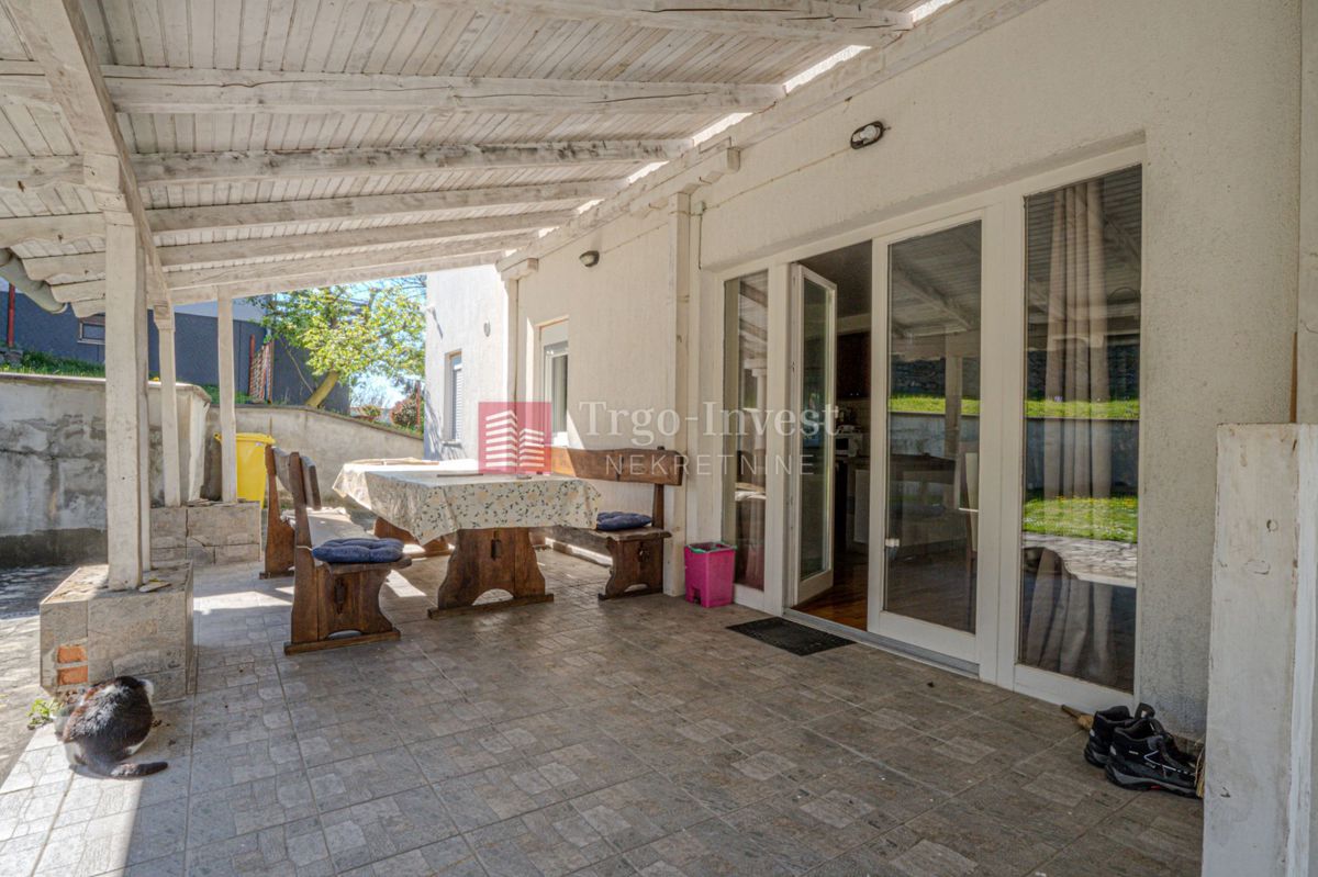 Casa Brodsko Vinogorje, Slavonski Brod, 170m2