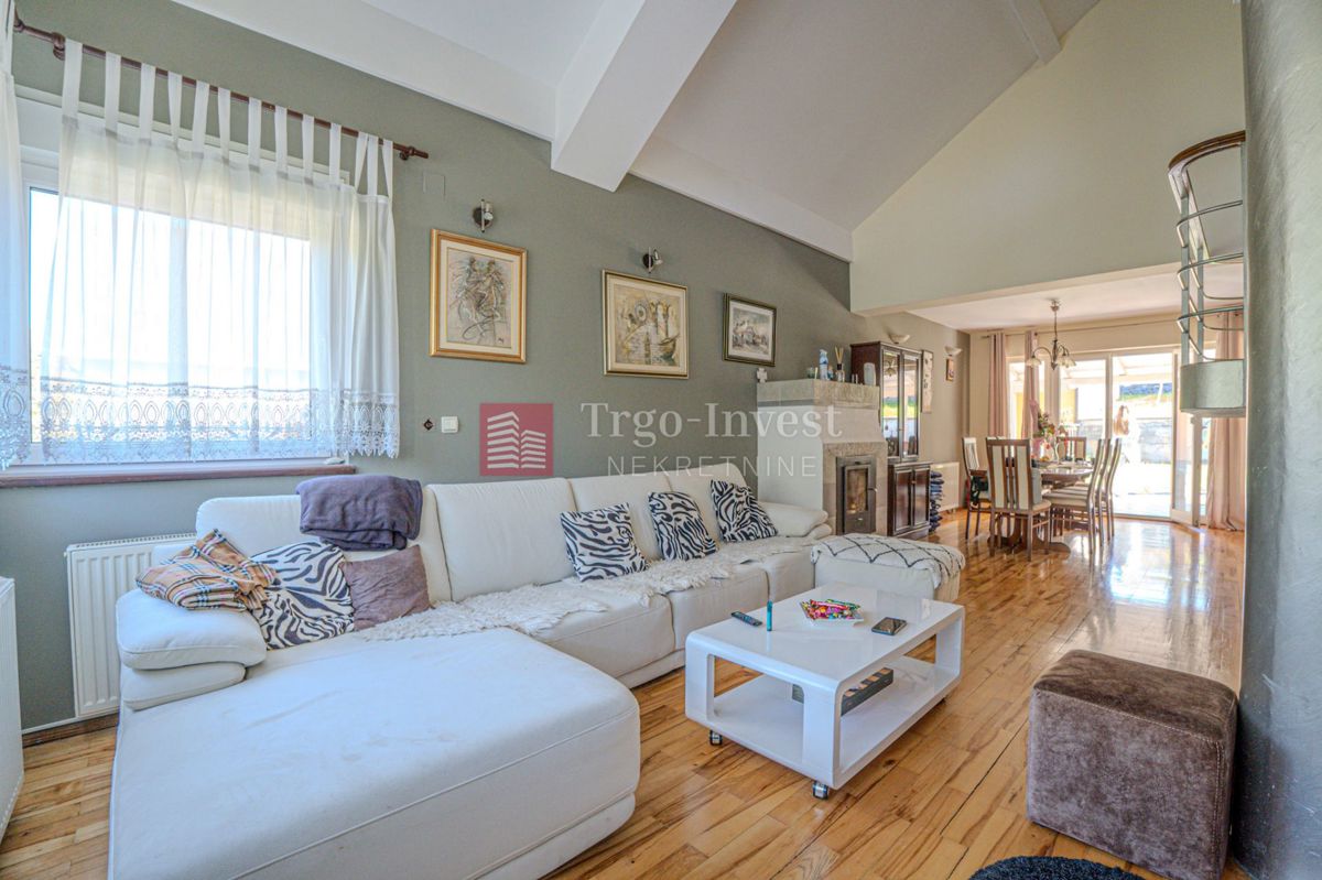 Casa Brodsko Vinogorje, Slavonski Brod, 170m2