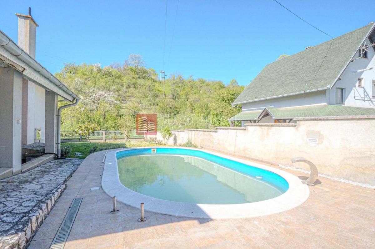 Casa Brodsko Vinogorje, Slavonski Brod, 170m2