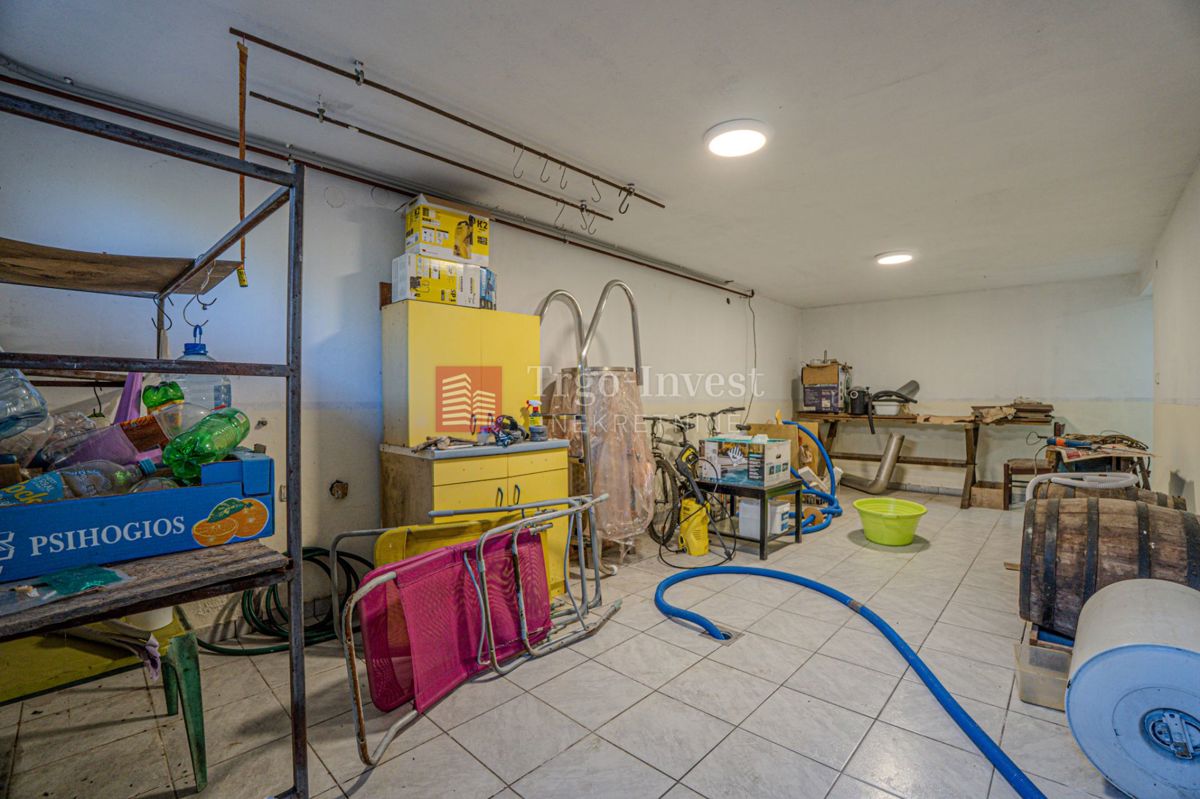 Casa Brodsko Vinogorje, Slavonski Brod, 170m2