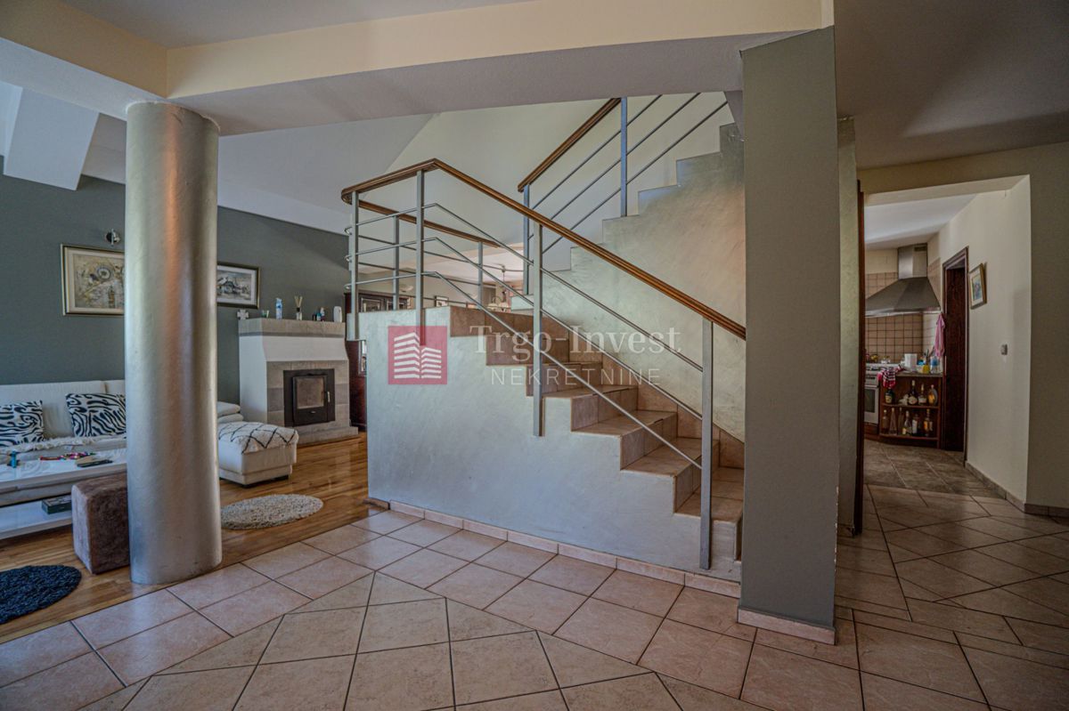 Casa Brodsko Vinogorje, Slavonski Brod, 170m2