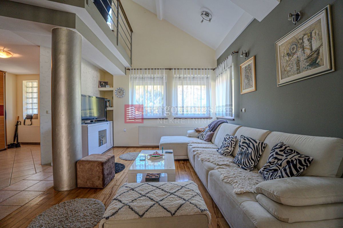 Casa Brodsko Vinogorje, Slavonski Brod, 170m2