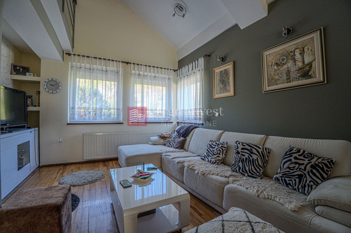 Casa Brodsko Vinogorje, Slavonski Brod, 170m2