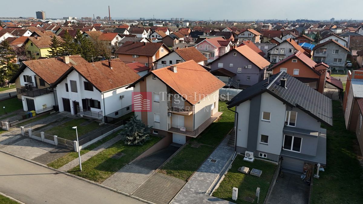 Casa Kolonija, Slavonski Brod, 200m2