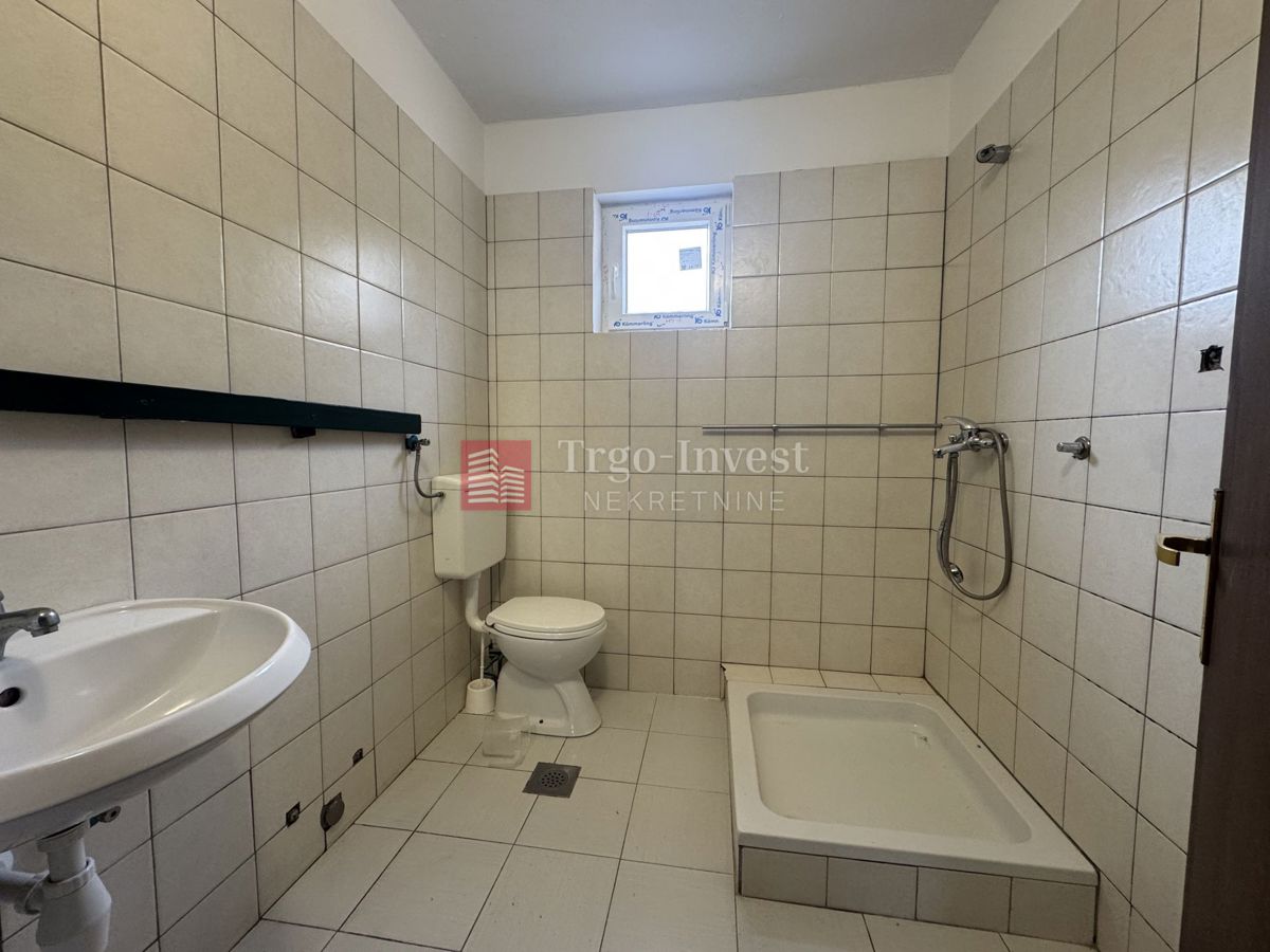 Casa Brodsko Vinogorje, Slavonski Brod, 220m2