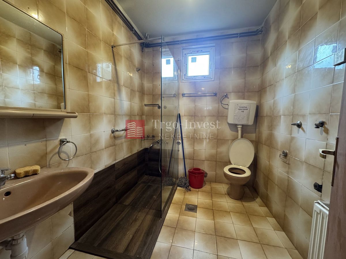 Casa Brodsko Vinogorje, Slavonski Brod, 220m2