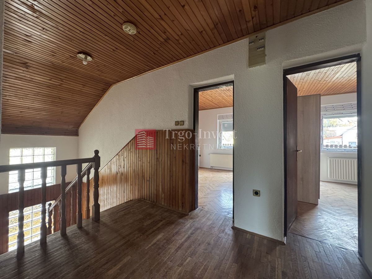 Casa Brodsko Vinogorje, Slavonski Brod, 220m2