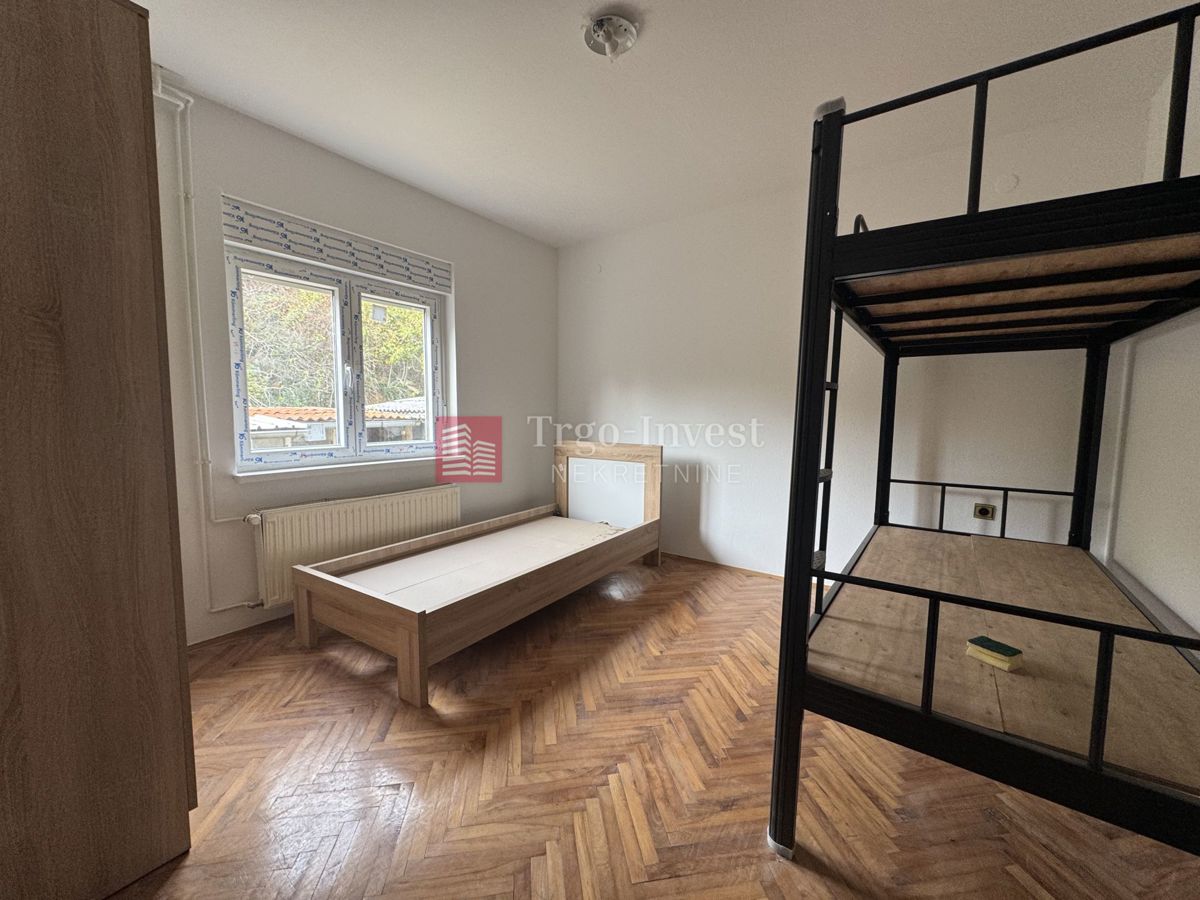 Casa Brodsko Vinogorje, Slavonski Brod, 220m2