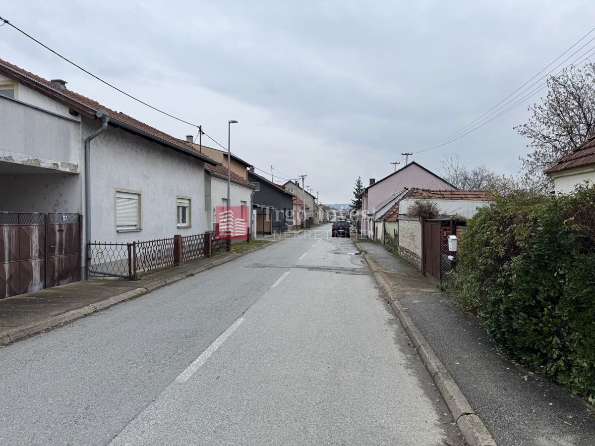 Terreno Jelas, Slavonski Brod, 421m2