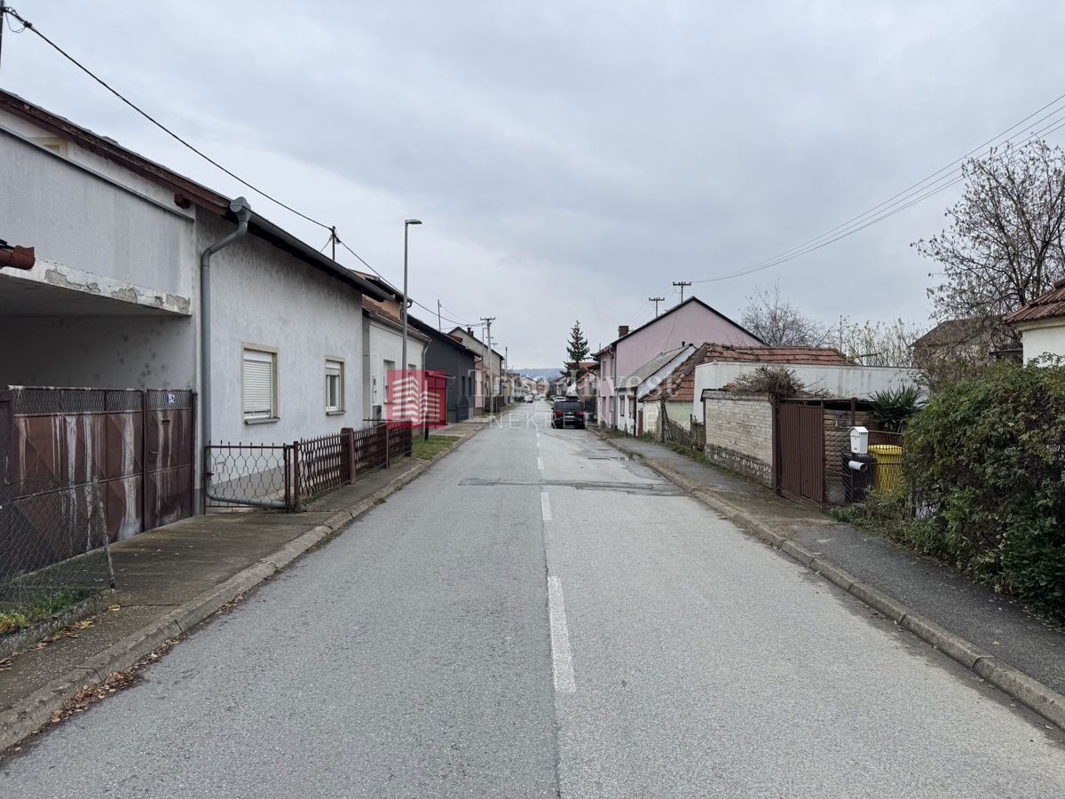 Terreno Jelas, Slavonski Brod, 421m2