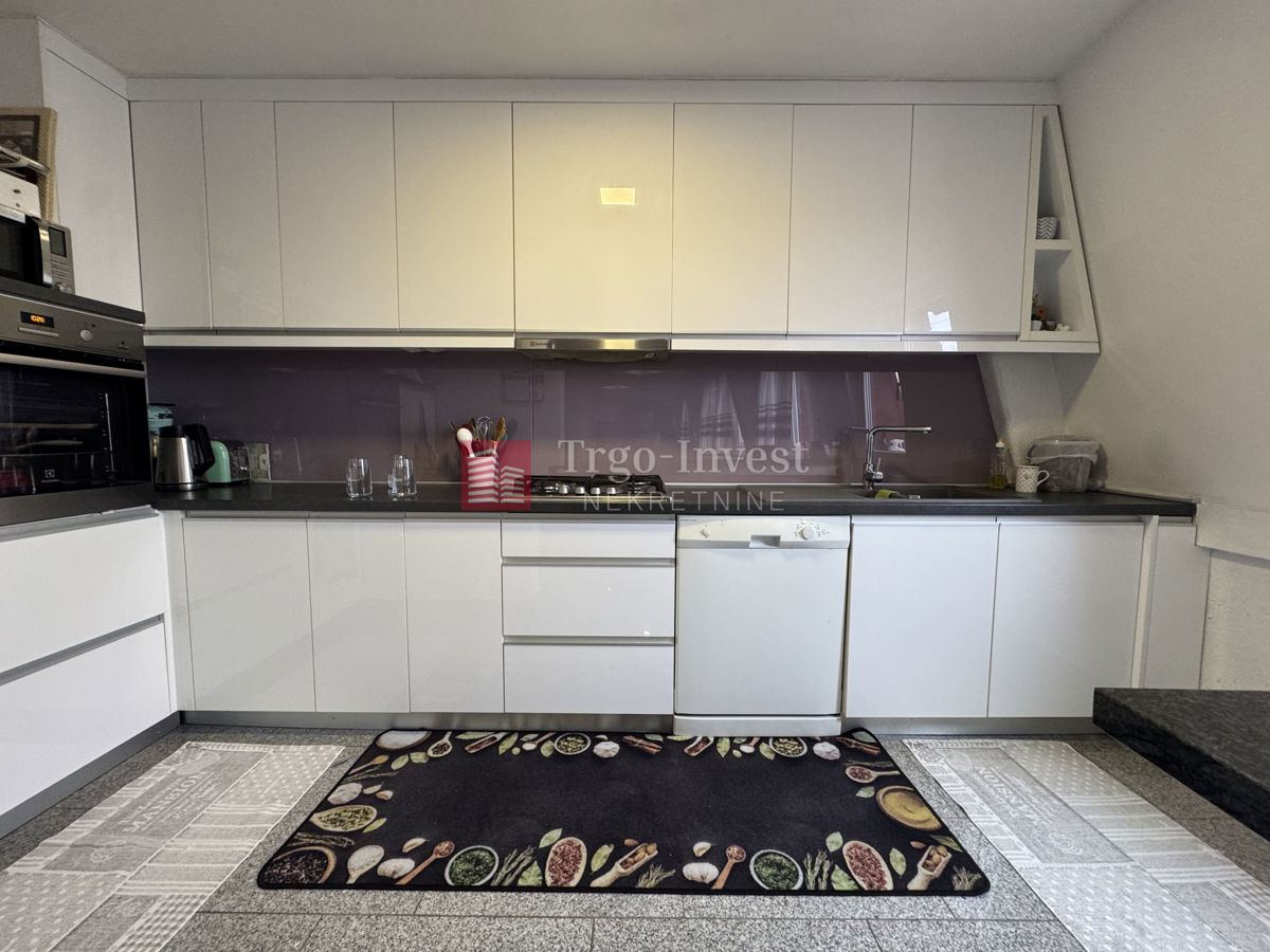 Appartamento Podvinje, Slavonski Brod, 147m2