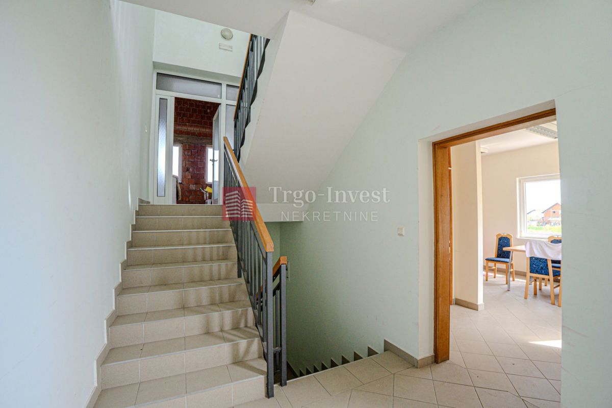 Commerciale Šestinac, Slavonski Brod, 357m2