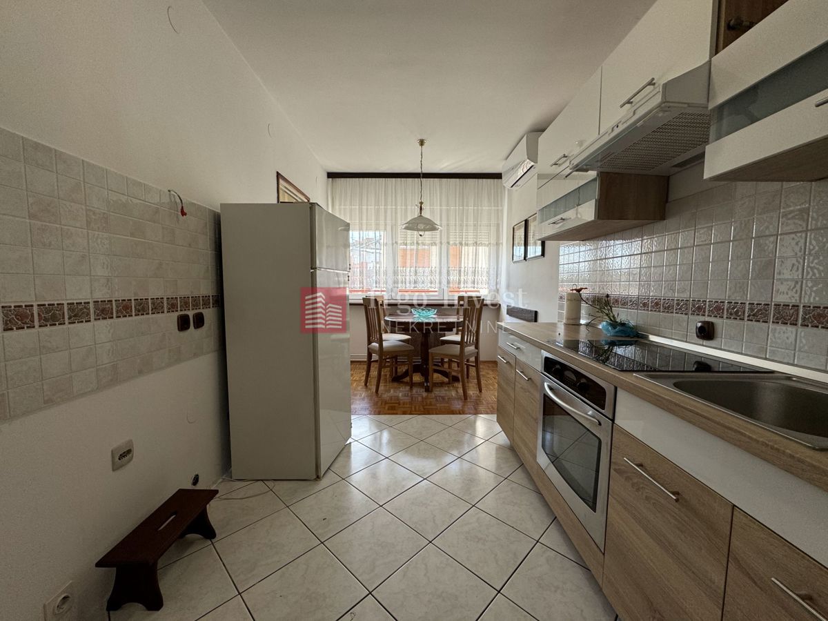 Appartamento Centar, Slavonski Brod, 80m2