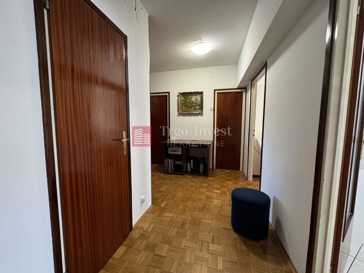 Appartamento Centar, Slavonski Brod, 80m2