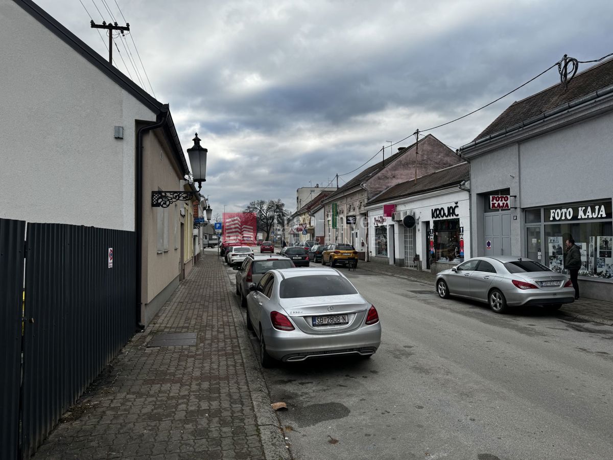 Commerciale Centar, Slavonski Brod, 38,48m2