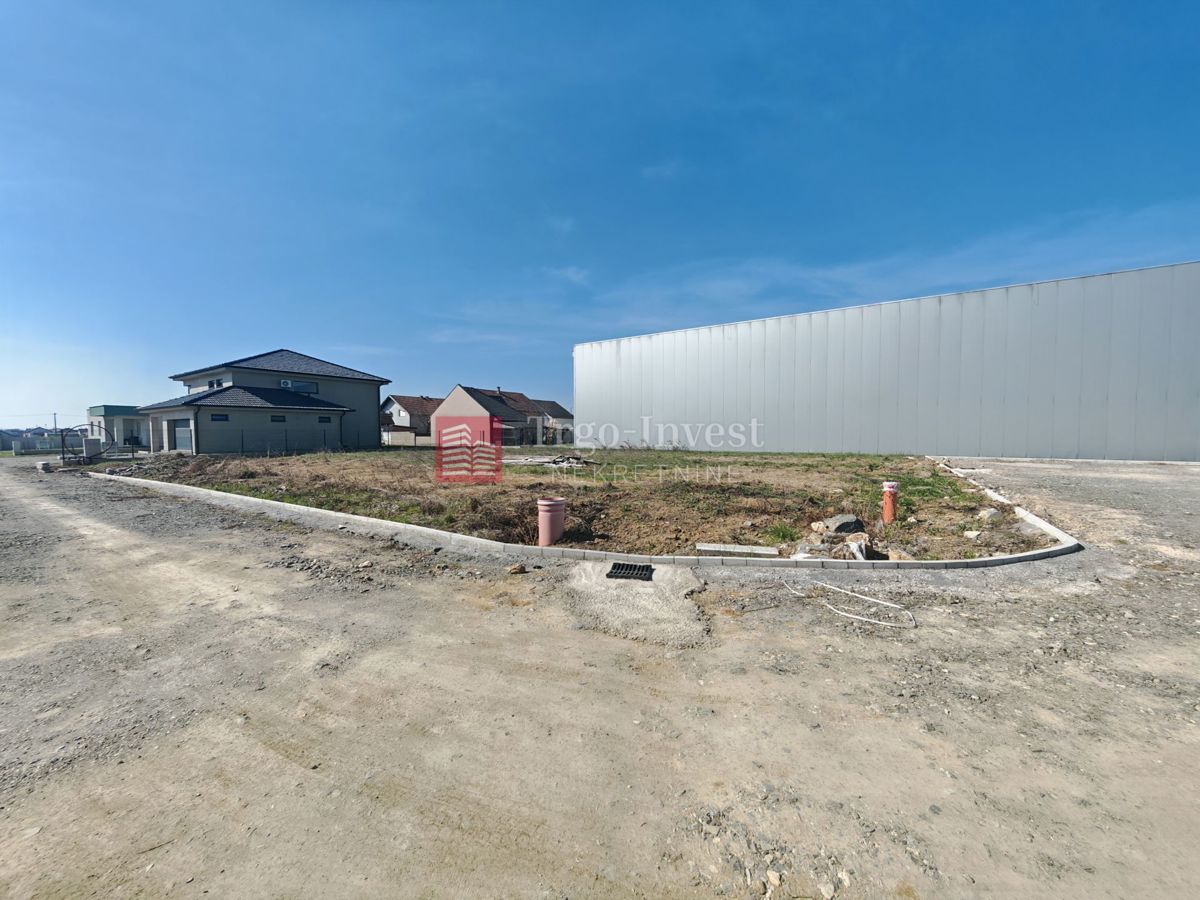 Commerciale Šestinac, Slavonski Brod, 244m2