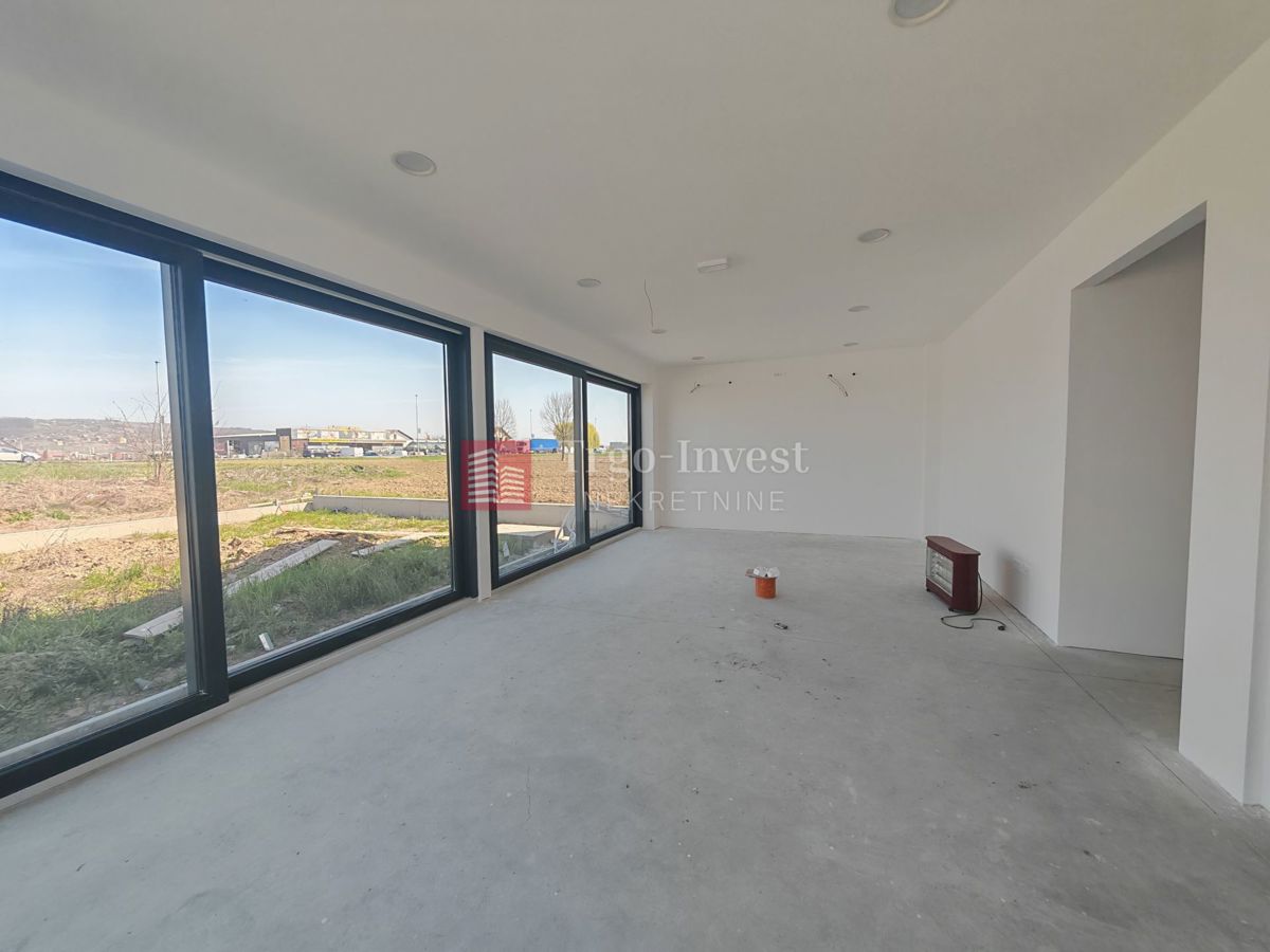 Commerciale Šestinac, Slavonski Brod, 244m2