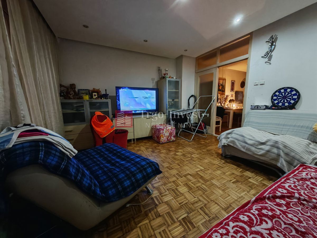 Appartamento Slavonija 1, Slavonski Brod, 87m2